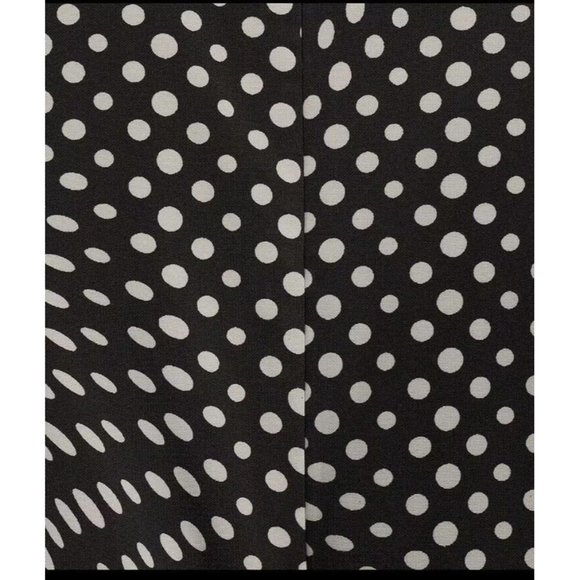 WAYF Polka Printed V-Neck Cap Sleeve Midi Dress Size Medium M Black/White Dots - Picture 6 of 6
